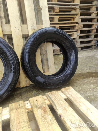 Pirelli Chrono 2 195/70 R15C 104