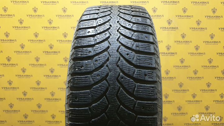 Bridgestone Blizzak Spike-01 215/60 R16