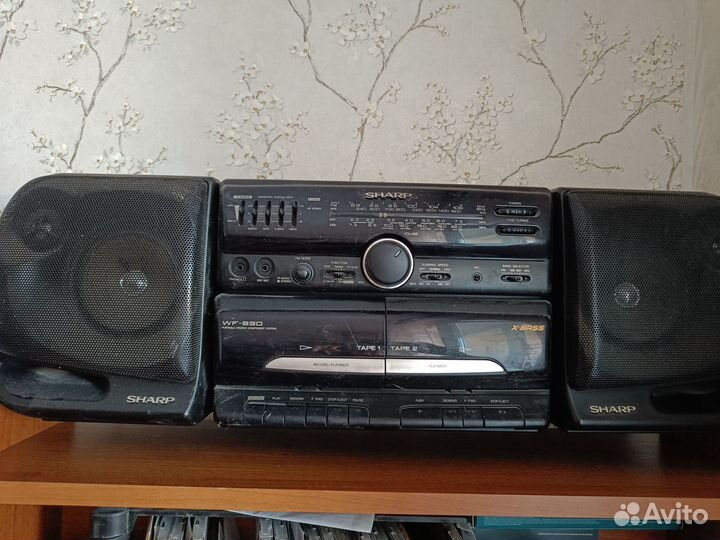 Кассетный магнитофон Sharp wf-930