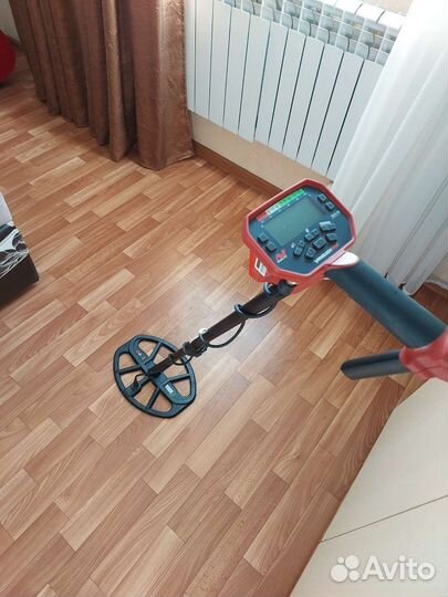 Металлоискатель минелаб ванквиш 540