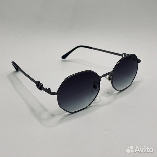 Очки солнцезащитные Valentino 2 расцветки