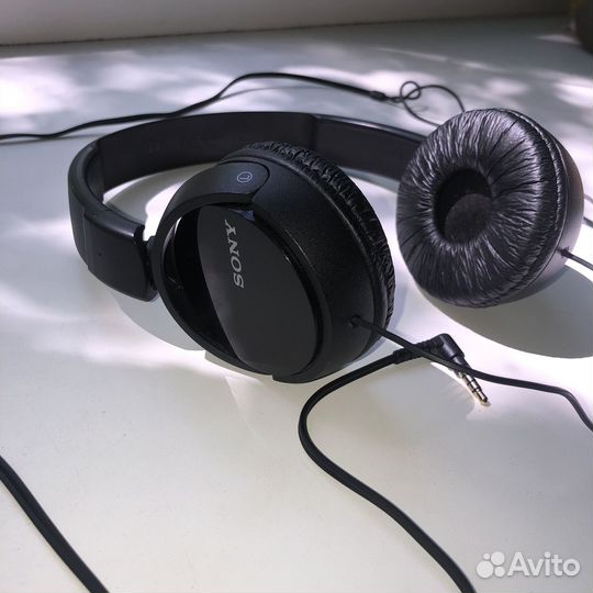 Наушники Sony MDR-ZX110