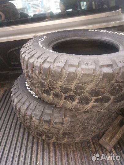 Bfgoodrich Mud-Terrain T/A KM2 265/75 R16