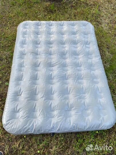 Надувной матрас Quechua