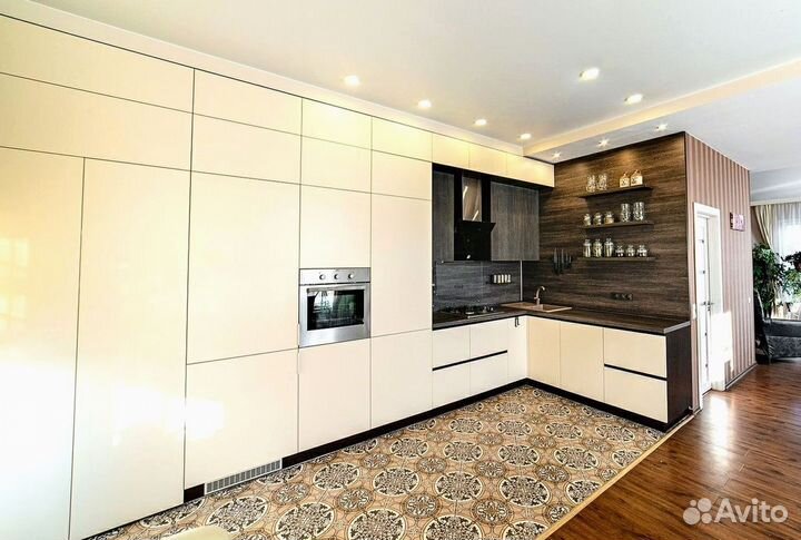 Кухонный гарнитур угловой на заказ