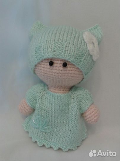 Вязаная кукла пупс