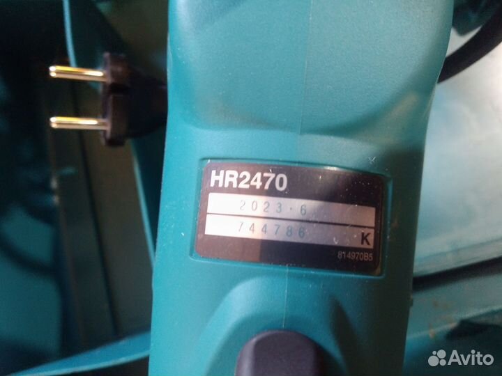 Перфоратор makita HR 2470