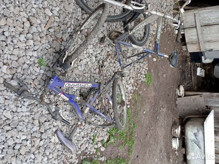 Продам велосипеды на запчасти