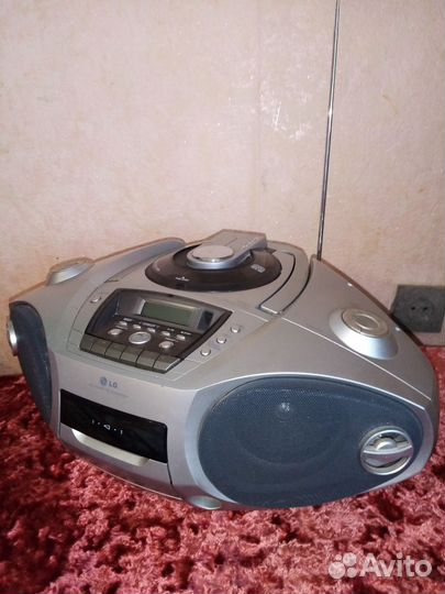 Магнетолла LG CD-372 AX