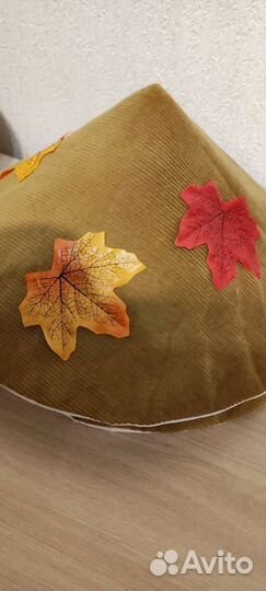 Опята. Маслята. Шляпки гриба. В садик