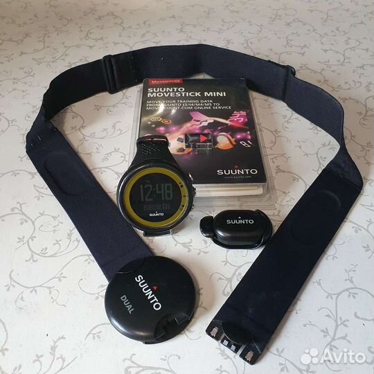 Спортивные часы Suunto M5