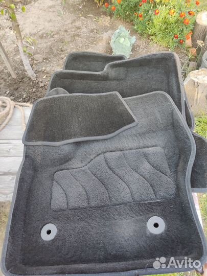 Продам каркасные коврики 3D для Ford Kuga 2016-19