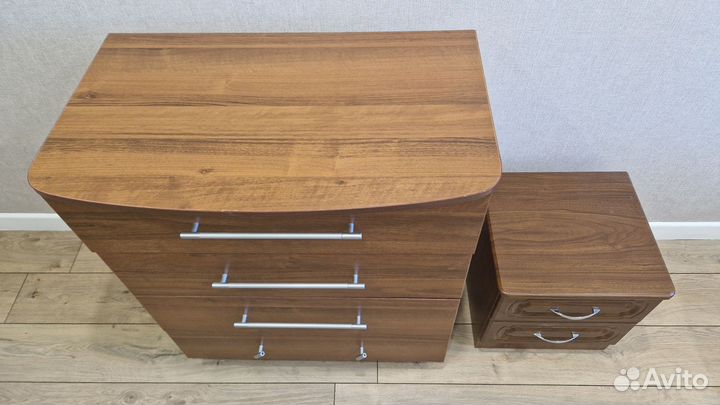 Комод + тумбочка