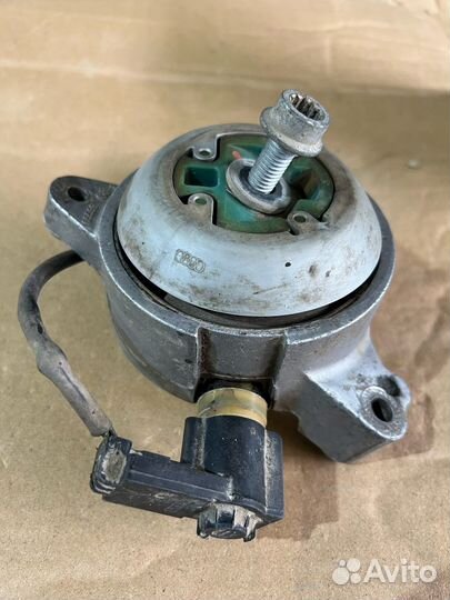 Подушка крепления кпп левая для Audi A8 D4/4H (200