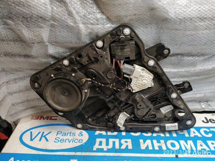 Стеклоподъемный мех. зад. прав. VW Touareg 10-18