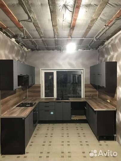 Кухня пластик