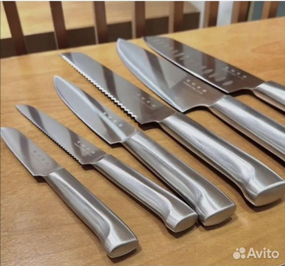 Набор кухонных ножей с подставкой smeg