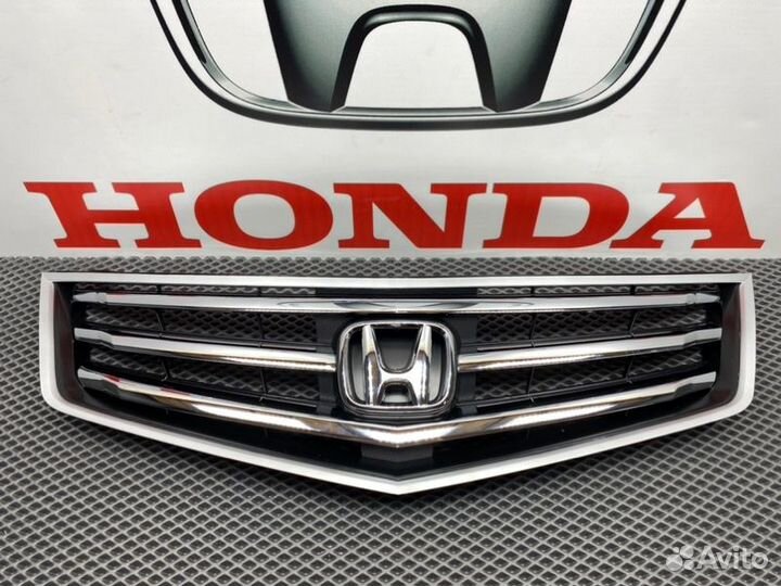 Решетка радиатора Honda Accord 8 CU 2008-2010Гв