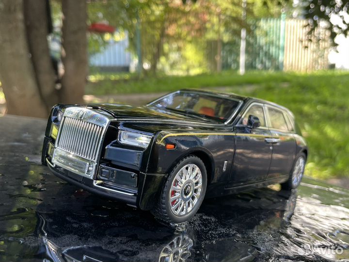 Модель Автомобиля Ролс Ройс 1:16