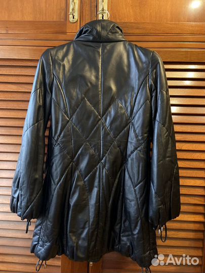 Пуховик женский