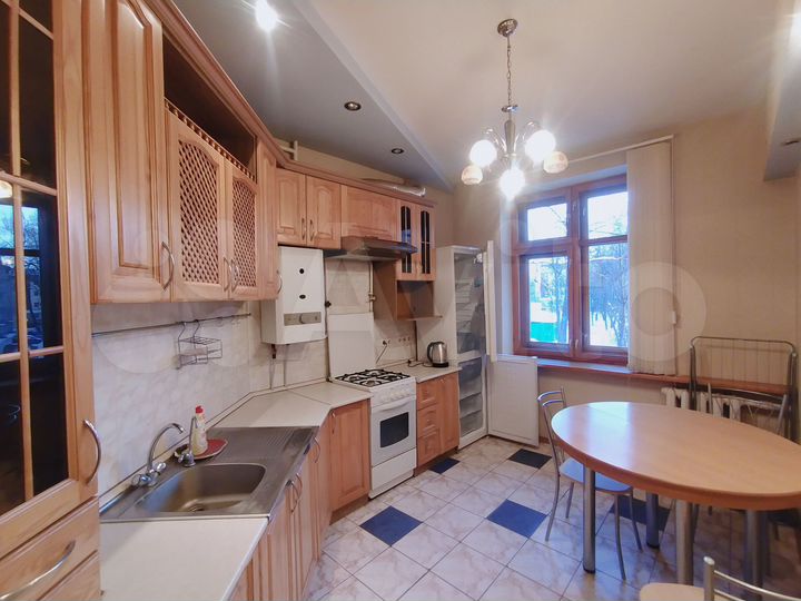 2-к. квартира, 64 м², 2/5 эт.