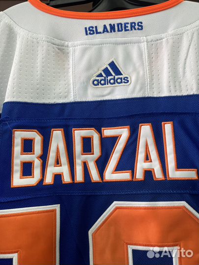 Хоккеейная джерси NHL New York Islanders Barzal