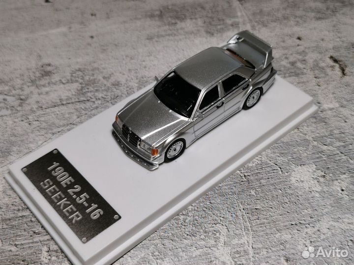 Mercedes 190e Seeker модель 1:64