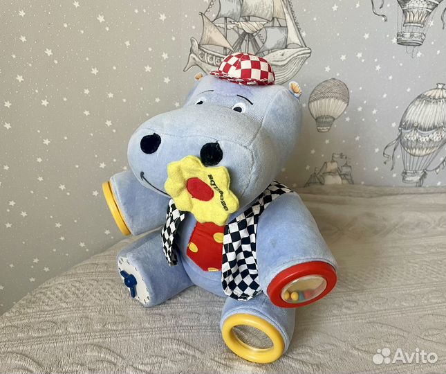 Развивающая мягкая игрушка бегемот