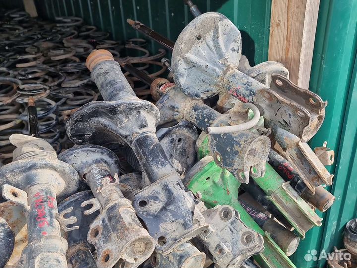 Пружина передняя левая правая Митсубиси Лансер 9