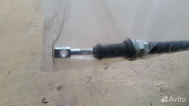 Трубка шланг кондиционера Land Rover JUF500010