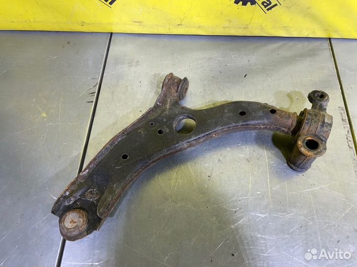 Рычаг передний левый Mazda Mazda3