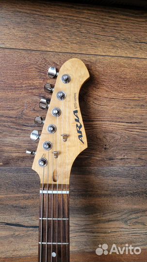 Электро гитара aria stg старая