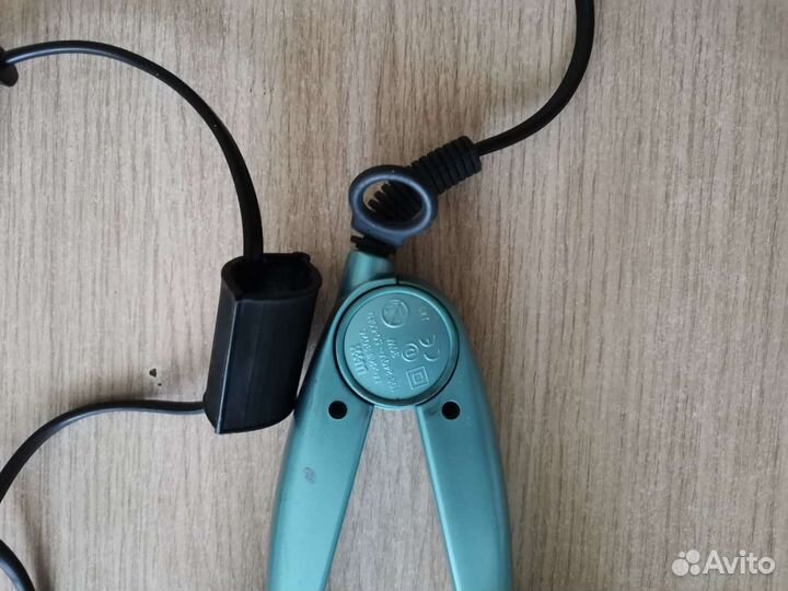 Утюжок для выпрямления и укладки волос гафрэ