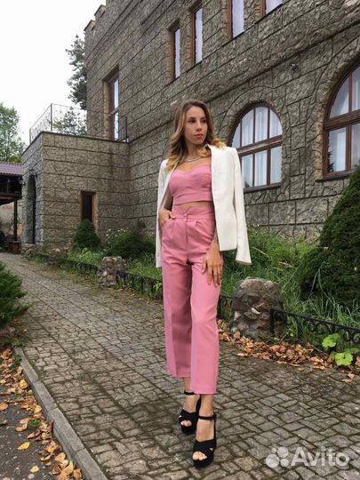 Костюм женский