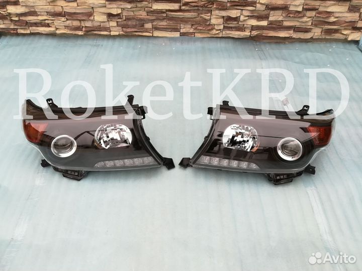 Фары toyota land cruiser 200 Черные 07-15