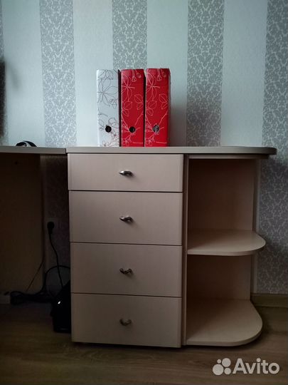 Уголок школьника бу