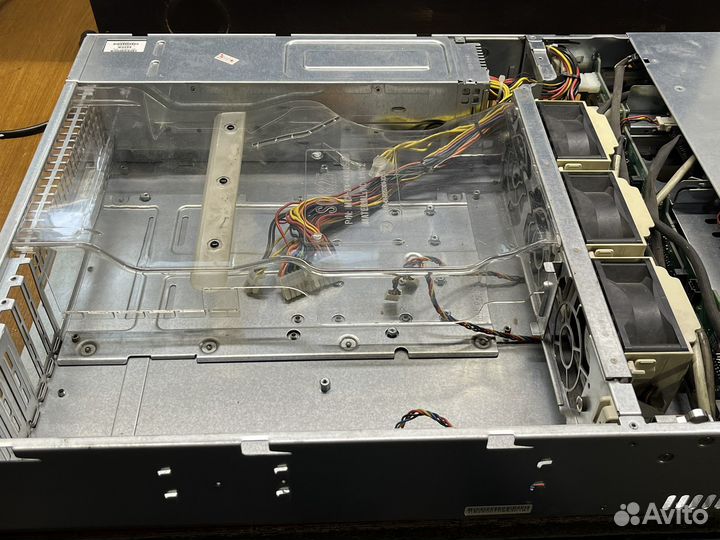 Серверный корпус 2U Supermicro CSE-825TQ-561LPB