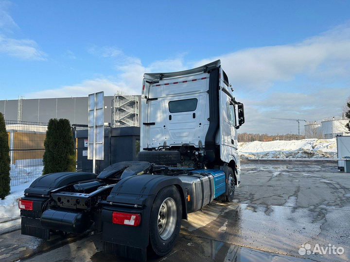 Mercedes-Benz Actros, 2023