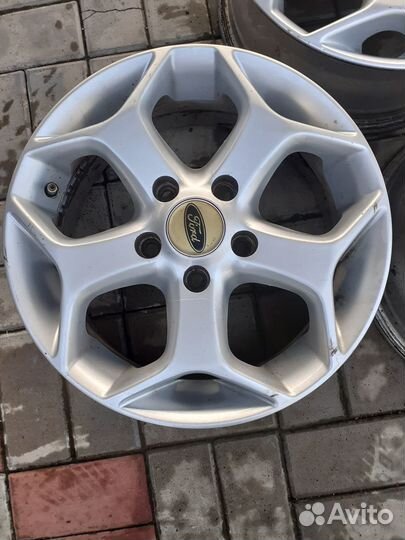Accelera 651 2.25/7 R15