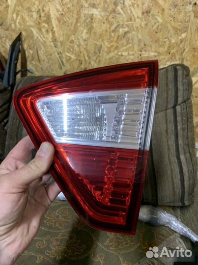 Фонарь задний правый Nissan Terrano 3
