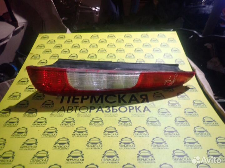 Фонарь задний правый для Ford C-MAX 2003-2007