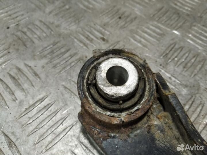 Рычаг задний верхний правый Volkswagen Golf 6