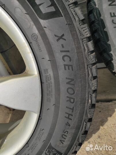 Michelin X-Ice North 4 SUV 225/65 R17 113T