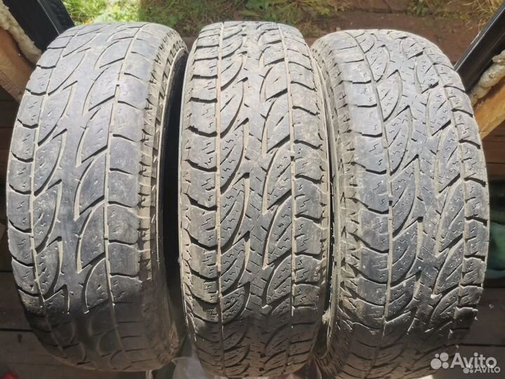 Bridgestone Dueler A/T 695 205/70 R15