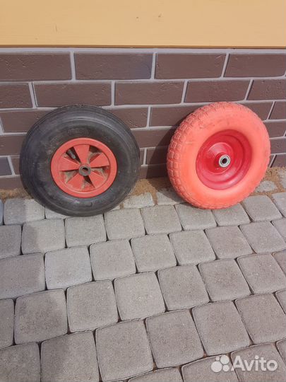 Колеса для садовой тачки бу