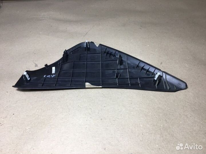 Накладка на торпедо правая Kia Rio 3 седан