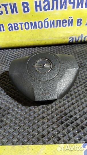 Подушка безопасности в рулевое колесо Opel Astra