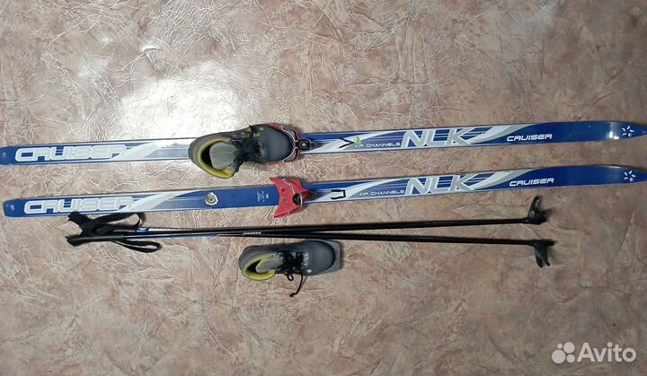 Лыжи детские с ботинками 160 см