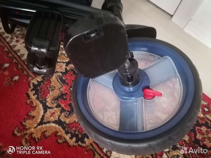 Детский 3х колесный велосипед с ручкой