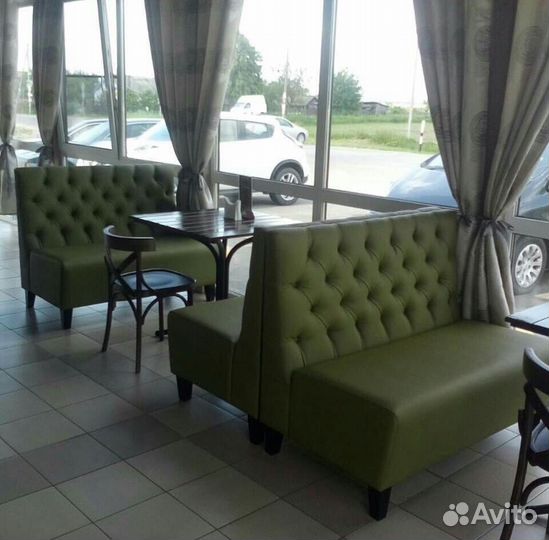 Диваны в ресторан или бар 104